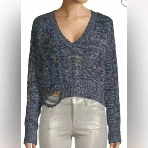 Wild Fox Cropped Sweater - Picture 1 of 2